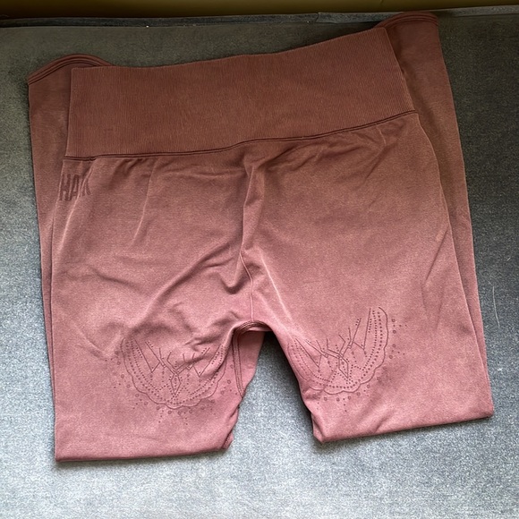 Cute Gymshark leggings. - Picture 5 of 5